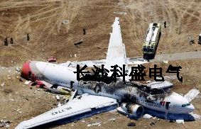 網友震驚：飛機也會遭雷擊么？氣象專家出來說話了