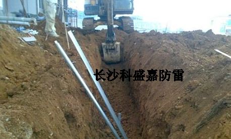 你知道為什么做防雷地網時，挖溝要0.5米寬，1米深